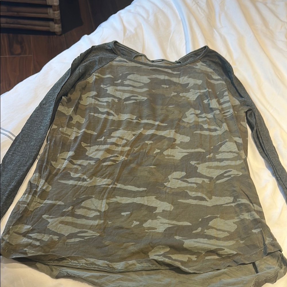 NWOT Camouflage Long Sleeve Shirt. New worn.